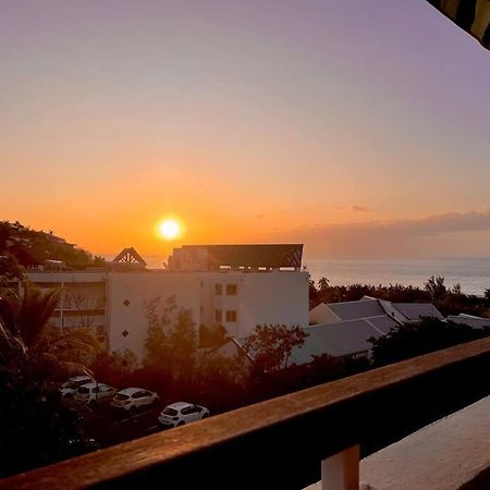 Tropical Vibes Apartment แซ็งต์-จีลส์-เลส์-แบ็งส์ ภายนอก รูปภาพ